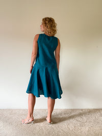 Sleeveless Vi Dress in Ocean Blue Linen