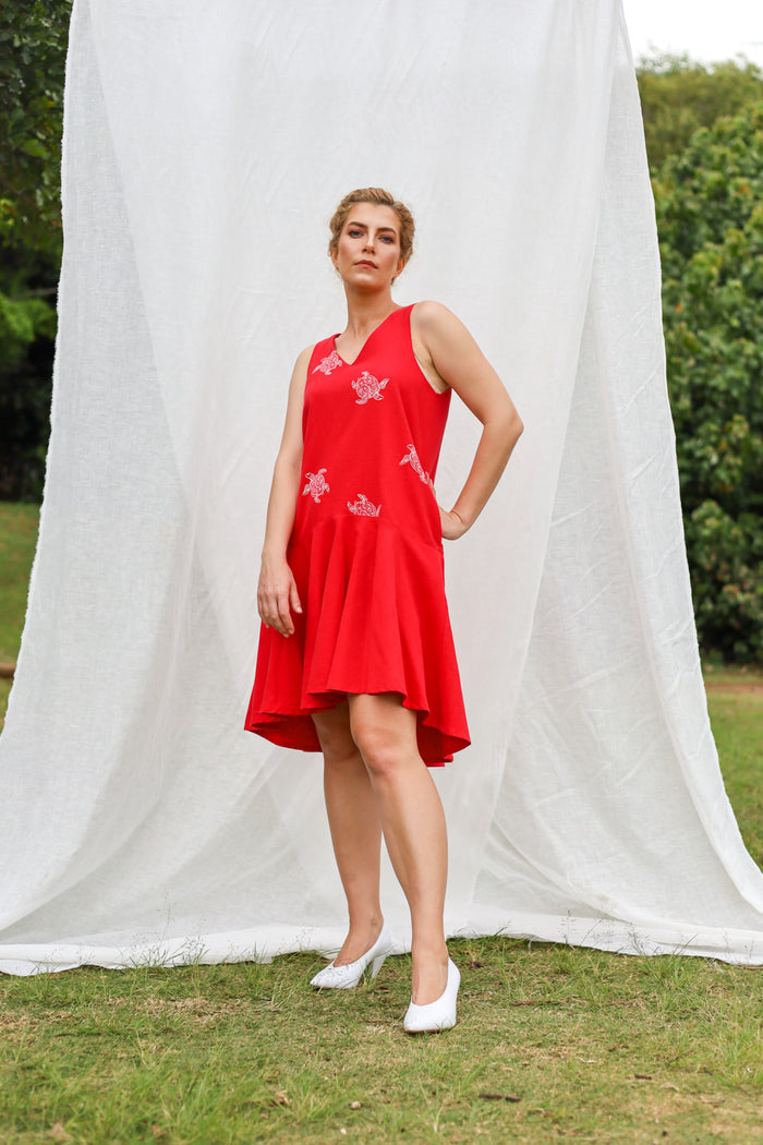 Glory by Tiwi Design x Ossom Jarrakalani (Turtle) Vi dress Dress in Linen