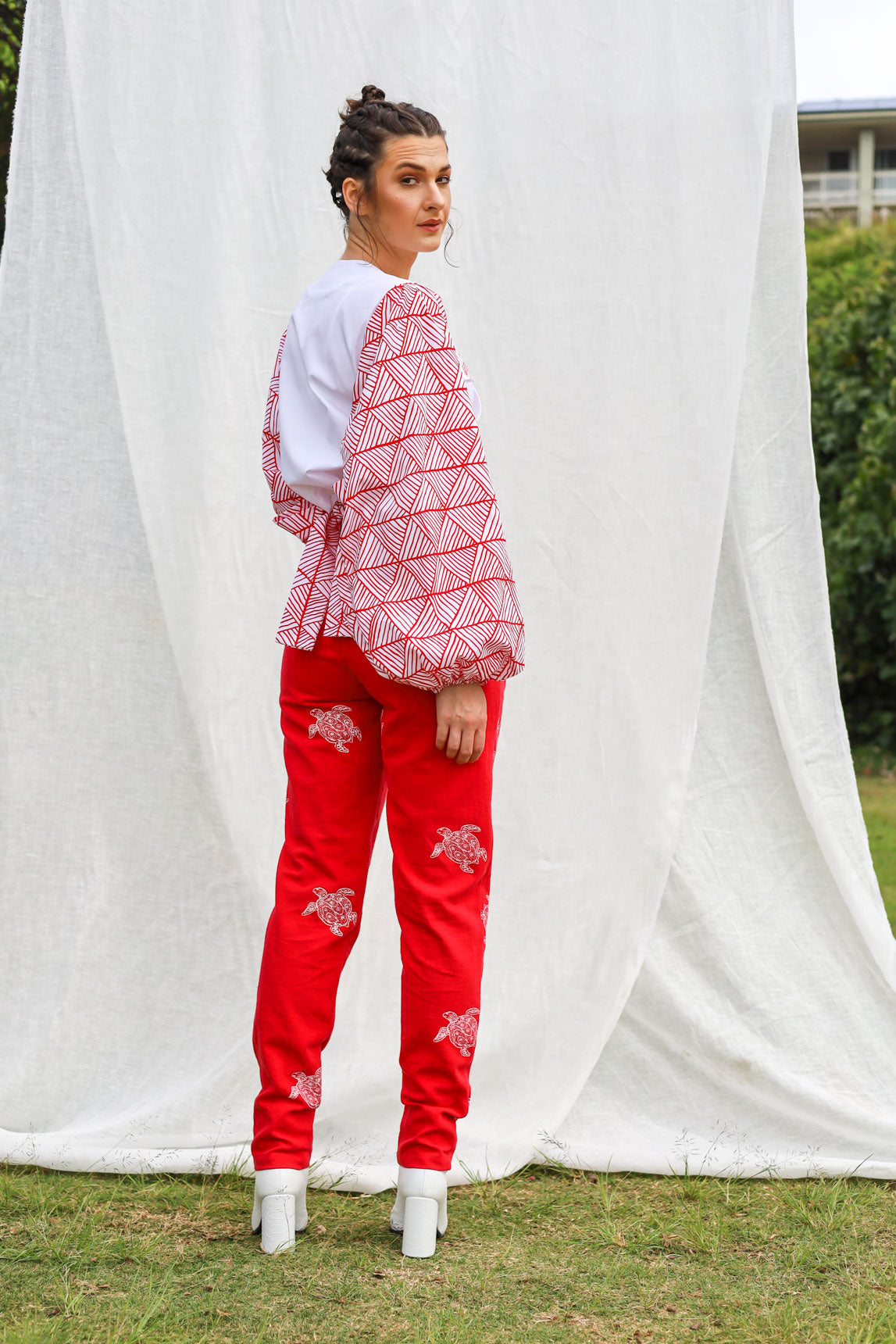 GLORY by Tiwi Design x Ossom Turtle Straight Leg Pants in Linen
