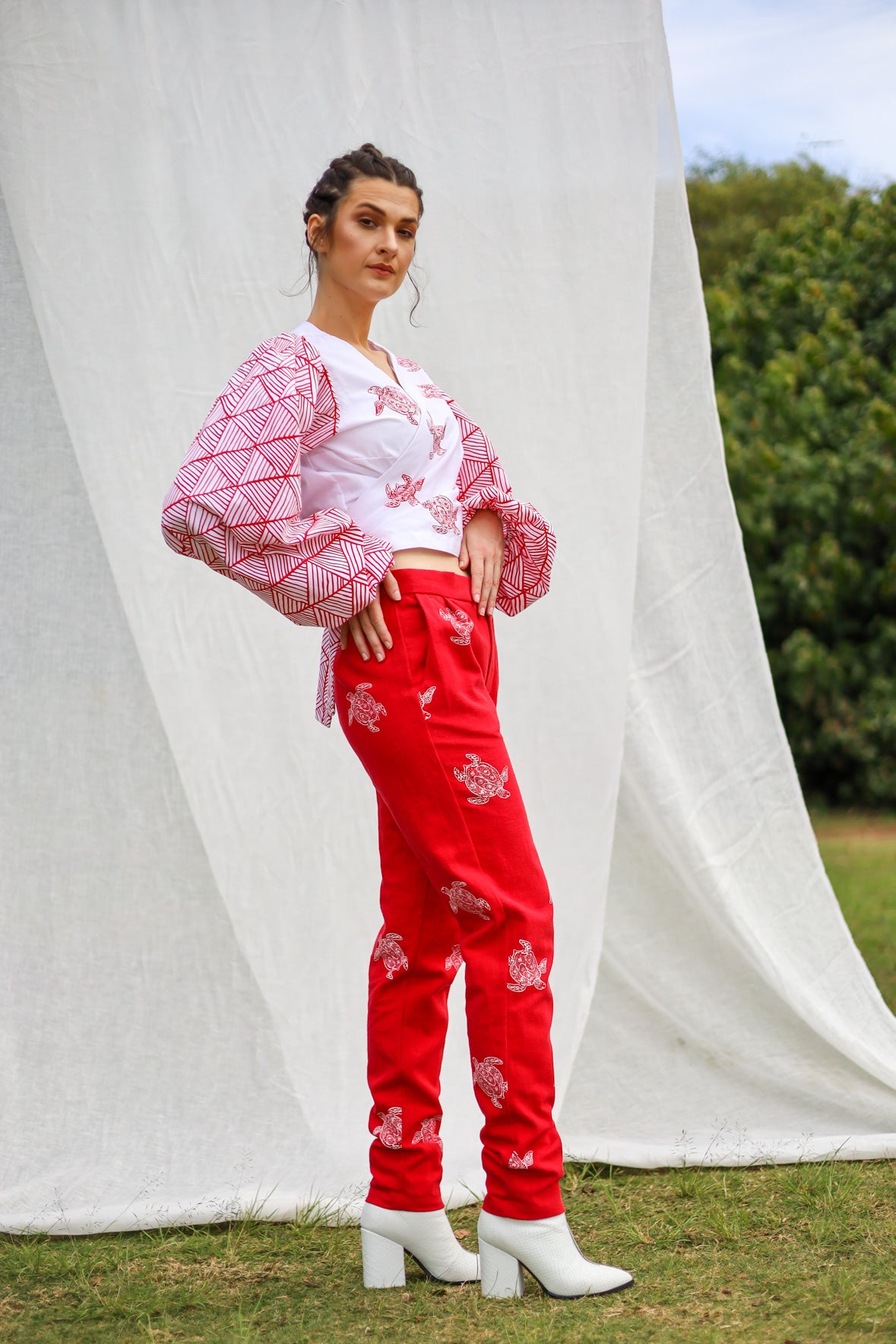 GLORY by Tiwi Design x Ossom Turtle Straight Leg Pants in Linen