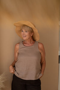 Sleeveless Top with Buttons in Cocoa Linen